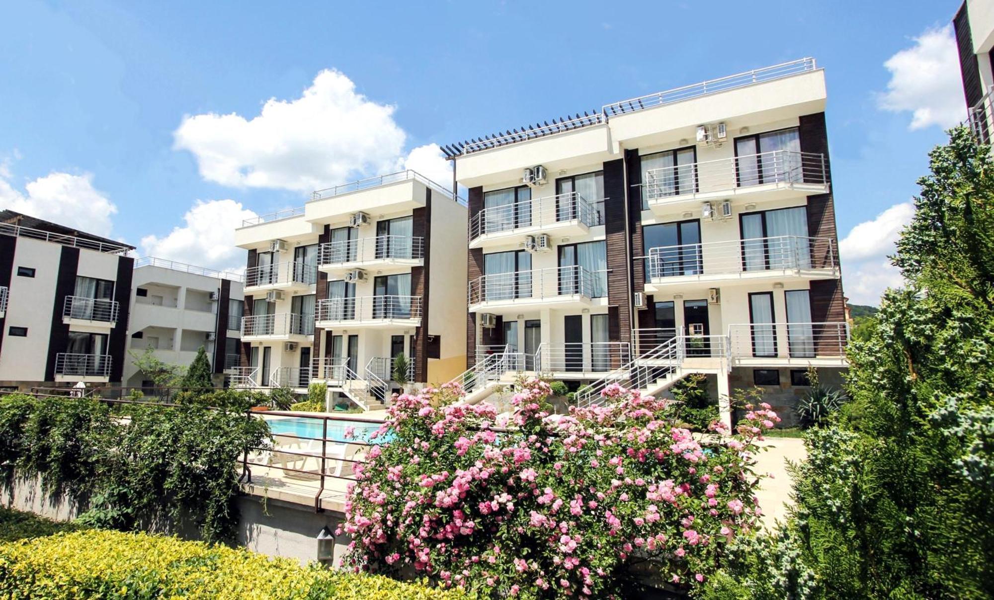 New Line Village Apartments Sunny Beach Dış mekan fotoğraf