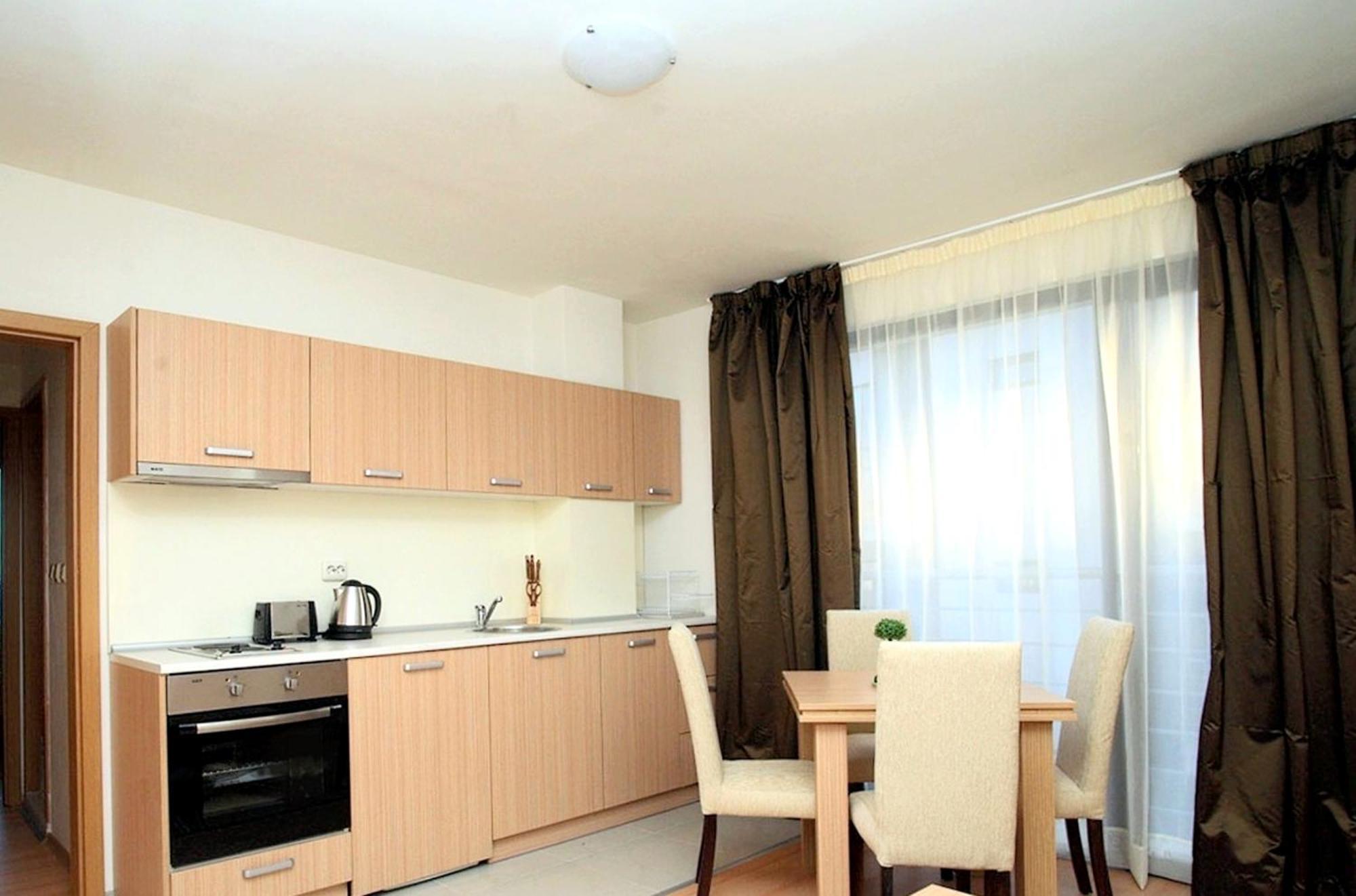 New Line Village Apartments Sunny Beach Oda fotoğraf