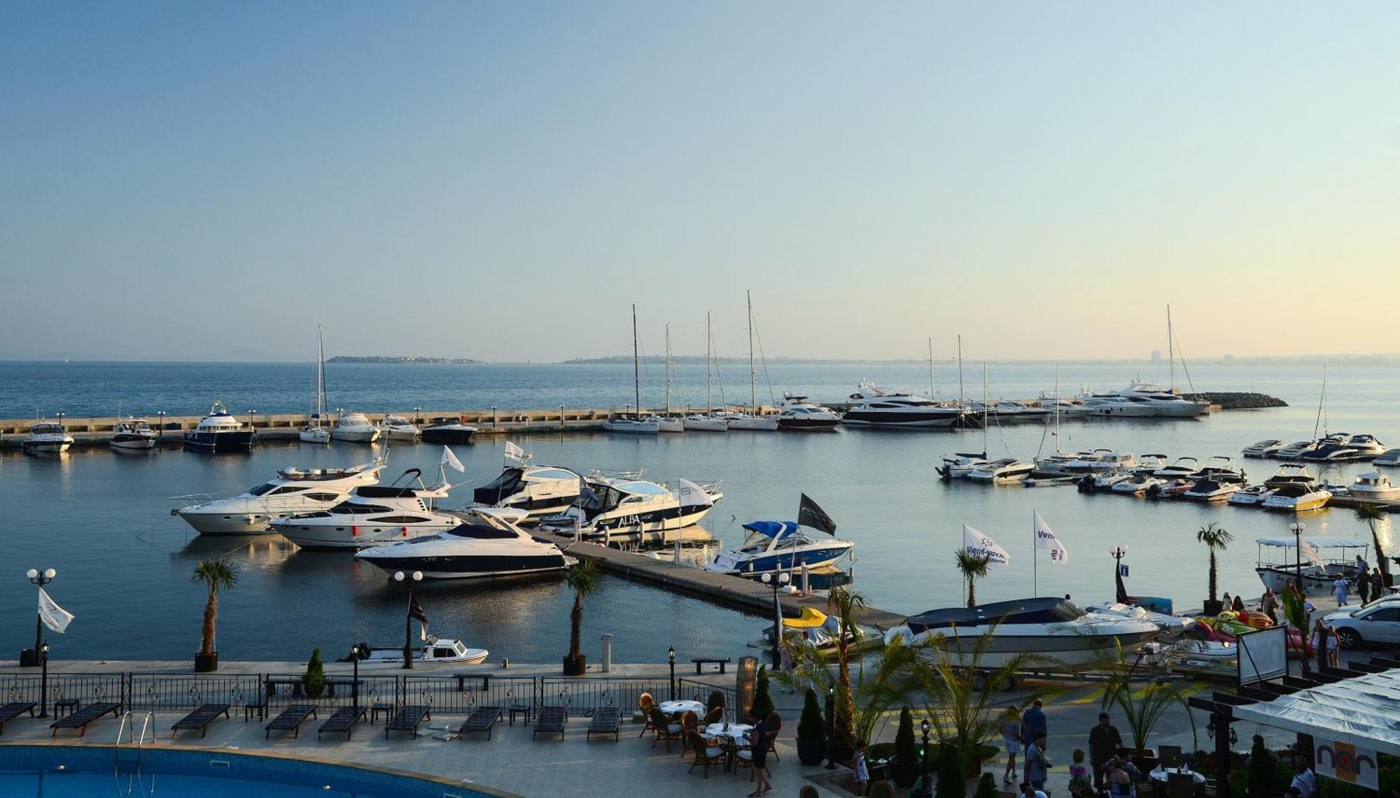 New Line Village Apartments Sunny Beach Dış mekan fotoğraf