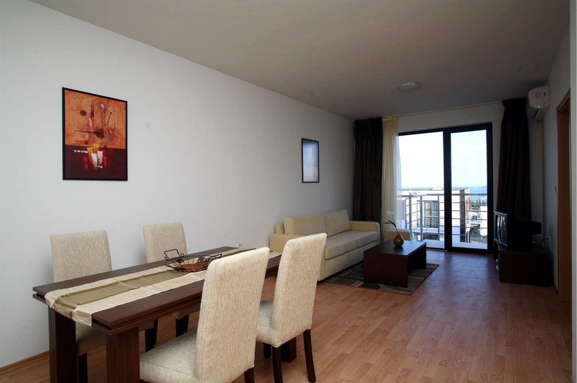 New Line Village Apartments Sunny Beach Dış mekan fotoğraf