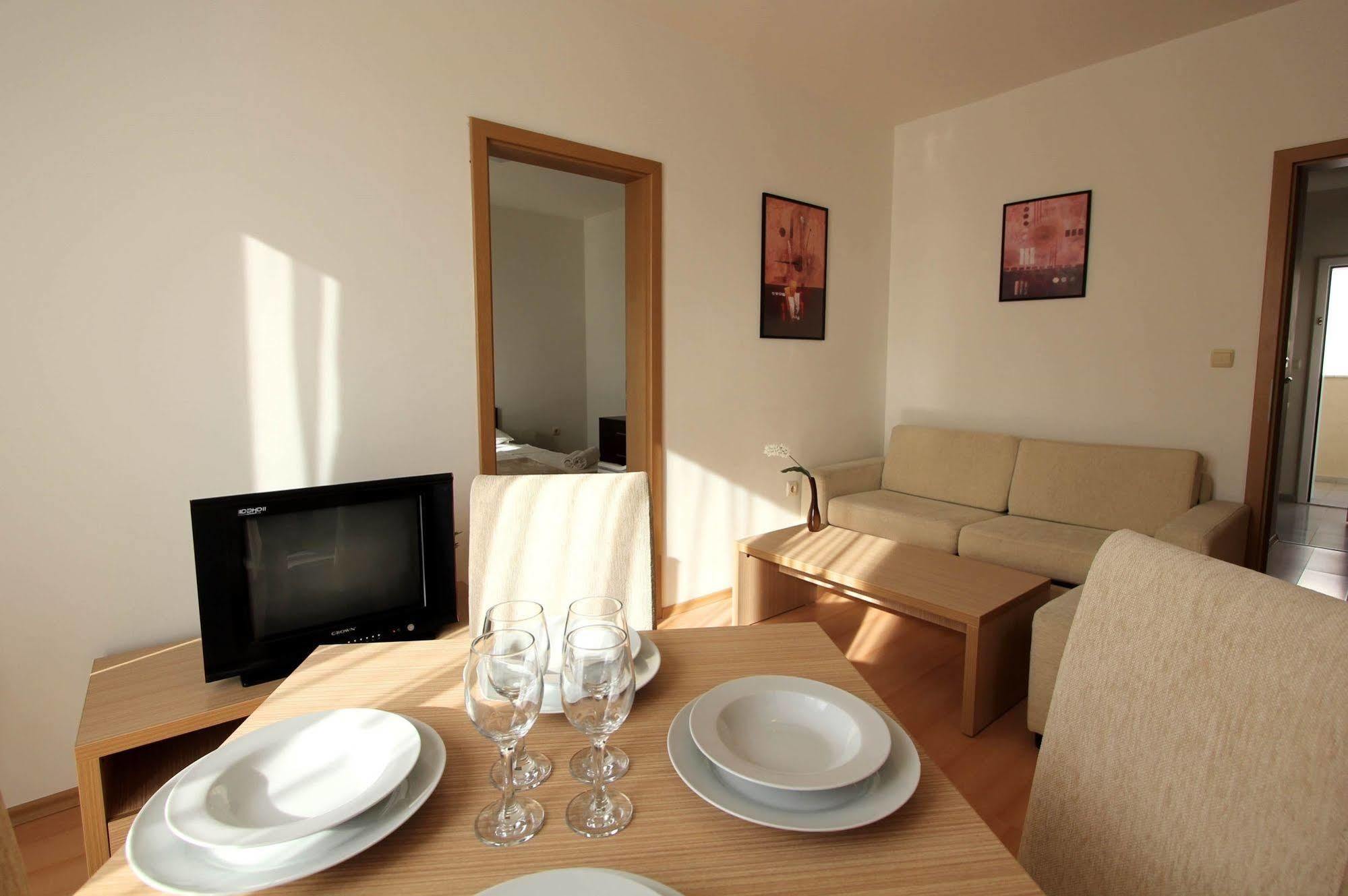 New Line Village Apartments Sunny Beach Dış mekan fotoğraf