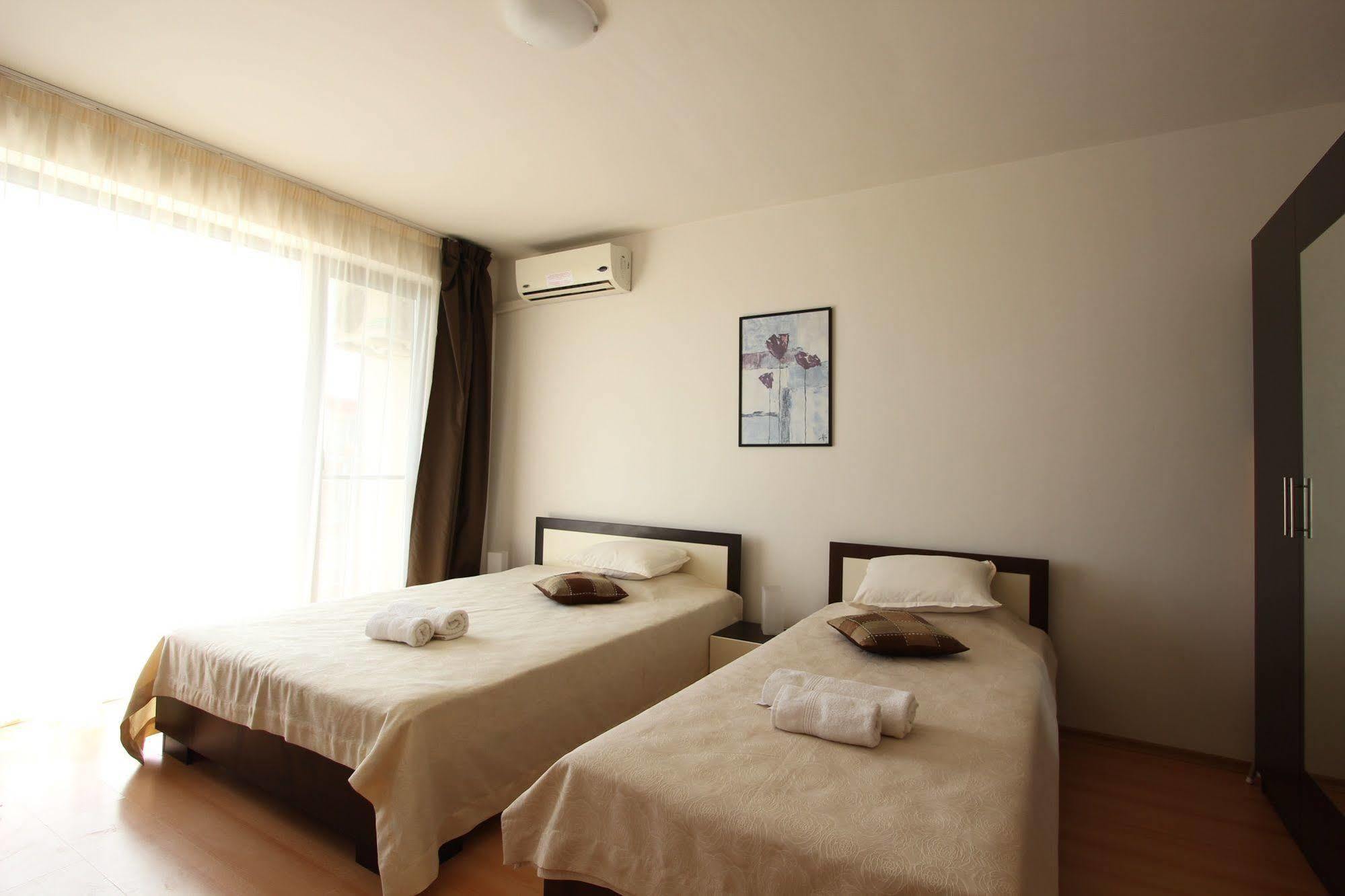 New Line Village Apartments Sunny Beach Dış mekan fotoğraf