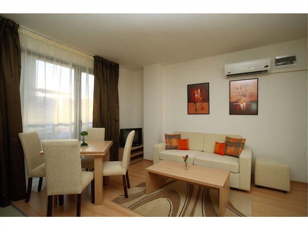 New Line Village Apartments Sunny Beach Dış mekan fotoğraf