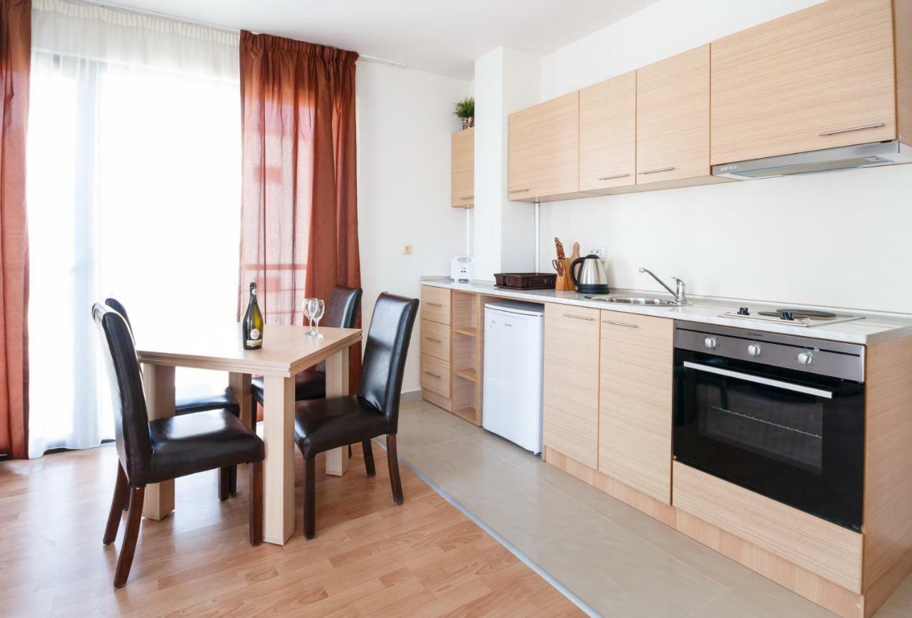 New Line Village Apartments Sunny Beach Dış mekan fotoğraf